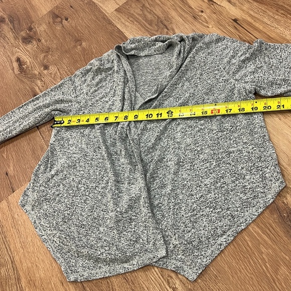 Grey Heather Long Sleeve Cardigan (MAKE AN OFFER) - Picture 2 of 3